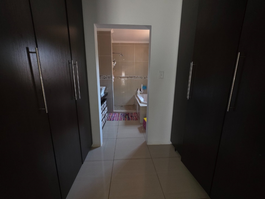 2 Bedroom Property for Sale in Adamayview North West